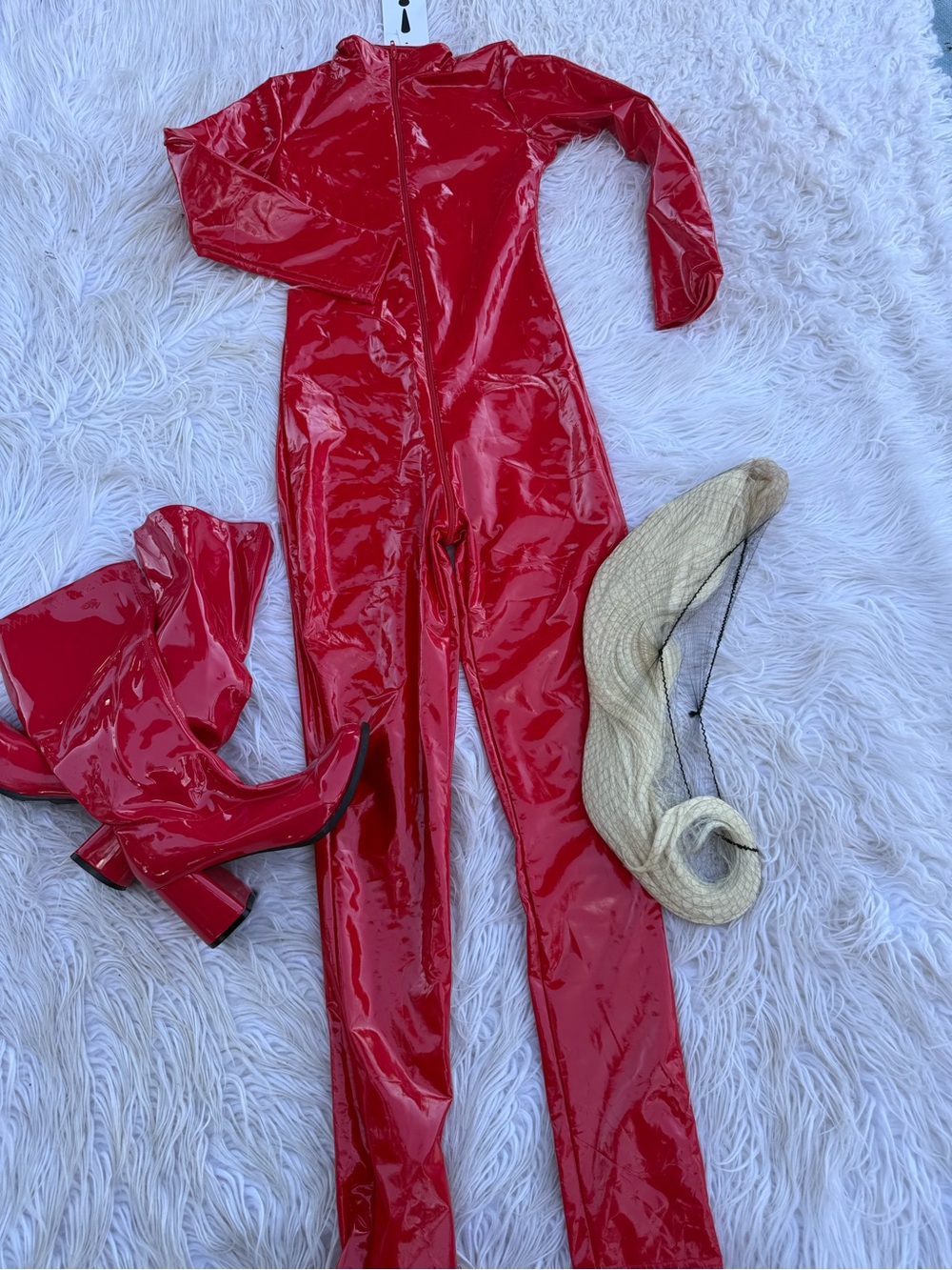 Women’s Britney Spears costume (Q)